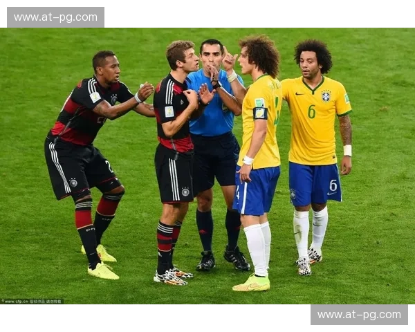 足球史诗：2002年韩日世界杯，德国与巴西的巅峰对决